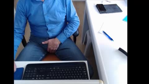 Snapshot of dutchpornking2 chatting on October 30, 2025, 9:44 am dutchpornking2 online show from October 30, 2025, 9:44 am