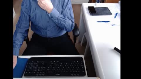 dutchpornking2 online show from November 4, 2025, 8:24 am