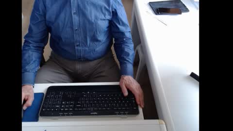 dutchpornking2 online show from March 27, 2026, 8:26 am