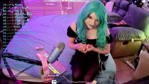 DvaDaisy online show from February 6, 2025, 10:43 pm