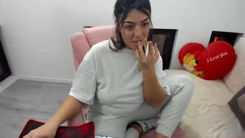 Snapshot of dyanakaylin chatting on January 17, 2026, 5:23 am dayana online show from January 17, 2026, 5:23 am