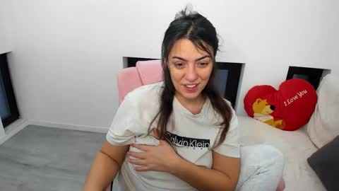 Snapshot of dyanakaylin chatting on January 18, 2026, 5:44 am dayana online show from January 18, 2026, 5:44 am