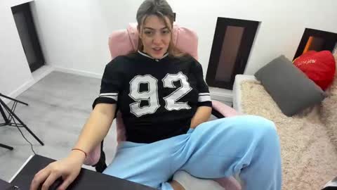 Snapshot of dyanakaylin chatting on March 15, 2026, 4:07 am dayana online show from March 15, 2026, 4:07 am