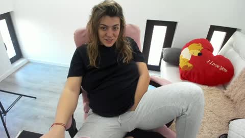 Snapshot of dyanakaylin chatting on April 9, 2026, 4:34 am dayana online show from April 9, 2026, 4:34 am