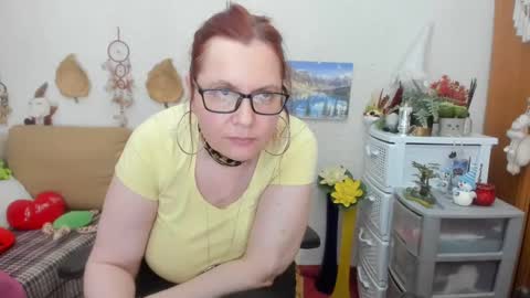 Dyanne online show from February 22, 2025, 10:42 pm