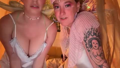 Snapshot of dyke_alikes chatting on November 2, 2025, 6:27 am Thelma and Louise online show from November 2, 2025, 6:27 am