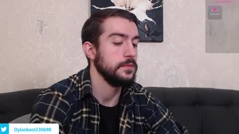 Snapshot of dylan_starxx chatting on December 17, 2024, 10:54 pm Dylan online show from December 17, 2024, 10:54 pm