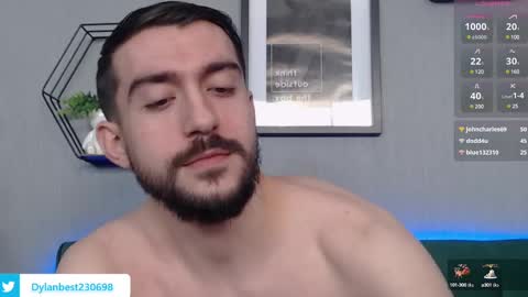 Snapshot of dylan_starxx chatting on December 31, 2024, 9:42 am Dylan online show from December 31, 2024, 9:42 am