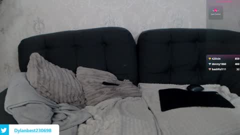 Snapshot of dylan_starxx chatting on January 3, 2025, 10:52 am Dylan online show from January 3, 2025, 10:52 am