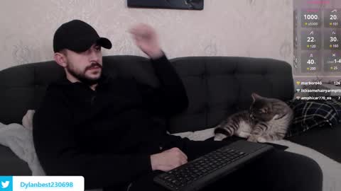 Snapshot of dylan_starxx chatting on January 10, 2025, 12:04 pm Dylan online show from January 10, 2025, 12:04 pm