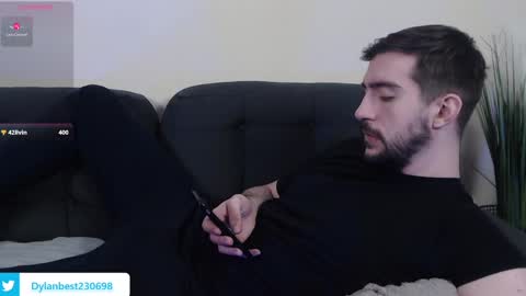 Snapshot of dylan_starxx chatting on February 20, 2025, 10:05 am Dylan online show from February 20, 2025, 10:05 am