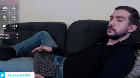 Snapshot of dylan_starxx chatting on February 23, 2025, 4:46 pm Dylan online show from February 23, 2025, 4:46 pm