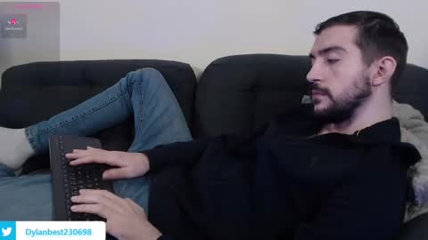 Snapshot of dylan_starxx chatting on February 26, 2025, 5:31 am Dylan online show from February 26, 2025, 5:31 am