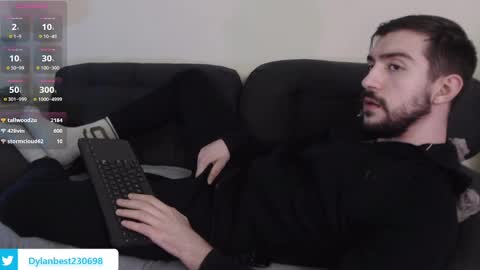 Snapshot of dylan_starxx chatting on February 27, 2025, 8:06 am Dylan online show from February 27, 2025, 8:06 am