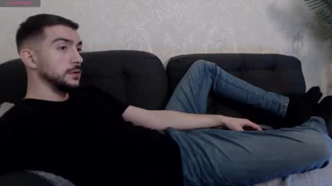 Snapshot of dylan_starxx chatting on March 8, 2025, 12:44 am Dylan online show from March 8, 2025, 12:44 am