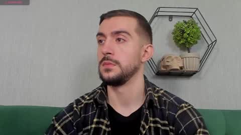 Snapshot of dylan_starxx chatting on October 6, 2025, 8:50 pm Dylan online show from October 6, 2025, 8:50 pm