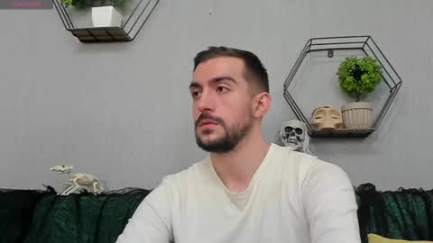 Snapshot of dylan_starxx chatting on October 13, 2025, 11:16 pm Dylan online show from October 13, 2025, 11:16 pm