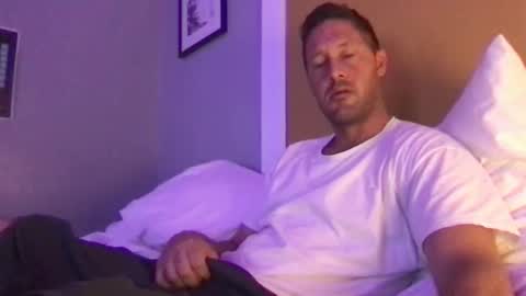 Snapshot of dylan_thick chatting on September 25, 2025, 5:00 am Dylans ThicK online show from September 25, 2025, 5:00 am