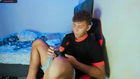 Snapshot of dylan_yvt chatting on January 18, 2026, 6:39 am yohe online show from January 18, 2026, 6:39 am