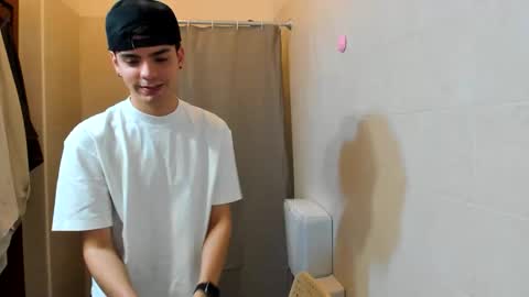 D Y L A N online show from February 6, 2026, 6:44 pm