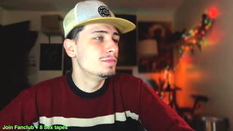 Snapshot of dylandaniel69 chatting on February 6, 2025, 9:28 pm Dylan Daniel 7.8 online show from February 6, 2025, 9:28 pm