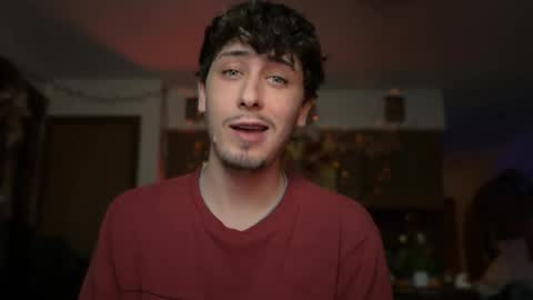 Snapshot of dylandaniel69 chatting on October 3, 2025, 12:35 pm Dylan Daniel 7.8 online show from October 3, 2025, 12:35 pm