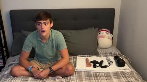 dylanfruits online show from September 25, 2025, 11:41 pm