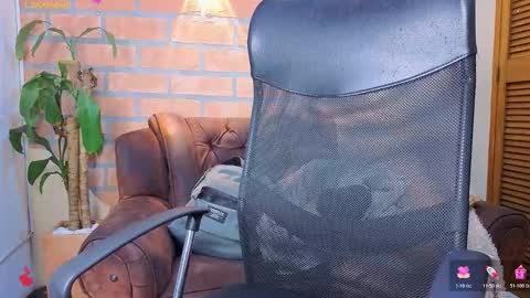 Snapshot of dylanstonne1 chatting on March 6, 2026, 2:41 am D Y L A N online show from March 6, 2026, 2:41 am