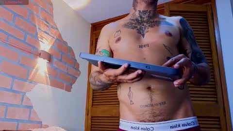 Snapshot of dylanstonne1 chatting on March 24, 2026, 2:05 am D Y L A N online show from March 24, 2026, 2:05 am