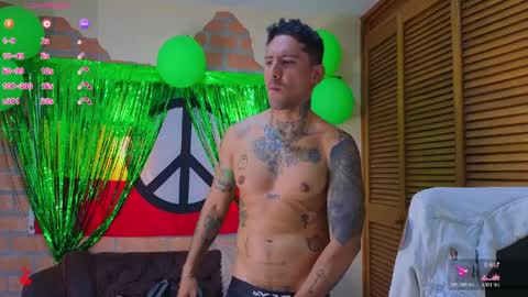 Snapshot of dylanstonne1 chatting on April 8, 2026, 2:11 am D Y L A N online show from April 8, 2026, 2:11 am