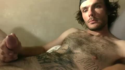 Snapshot of dylp400 chatting on December 8, 2024, 12:08 pm dylp400 online show from December 8, 2024, 12:08 pm