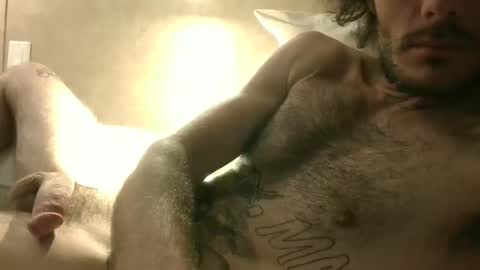 Snapshot of dylp400 chatting on December 18, 2024, 11:34 am dylp400 online show from December 18, 2024, 11:34 am