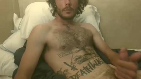 Snapshot of dylp400 chatting on December 22, 2024, 6:28 am dylp400 online show from December 22, 2024, 6:28 am