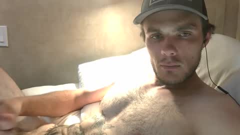 Snapshot of dylp400 chatting on February 27, 2025, 12:10 am dylp400 online show from February 27, 2025, 12:10 am