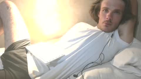 Snapshot of dylp400 chatting on September 25, 2025, 10:46 pm dylp400 online show from September 25, 2025, 10:46 pm