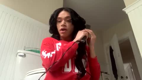 Snapshot of dynasty313 chatting on December 19, 2024, 8:55 pm Dynasty online show from December 19, 2024, 8:55 pm