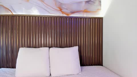 Call me Sofia online show from March 13, 2026, 8:15 pm