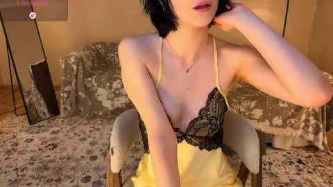 e1ara online show from April 12, 2026, 10:42 am