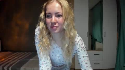 fansly - yourbestbaby online show from January 8, 2026, 4:04 am