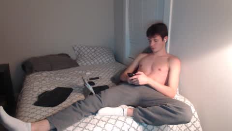 Snapshot of ealexk chatting on January 8, 2025, 4:02 am Alex online show from January 8, 2025, 4:02 am