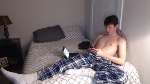 Snapshot of ealexk chatting on January 9, 2025, 2:11 am Alex online show from January 9, 2025, 2:11 am