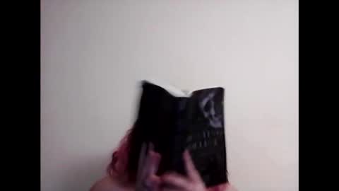 Snapshot of ealily123 chatting on October 31, 2025, 4:57 am ealily123 online show from October 31, 2025, 4:57 am