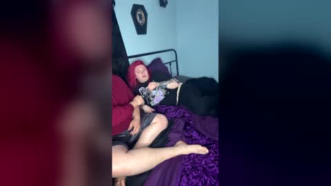 EandJ Erotica online show from April 8, 2026, 12:43 am