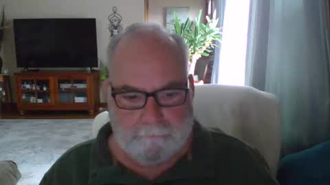 earl52 online show from April 5, 2026, 2:47 pm
