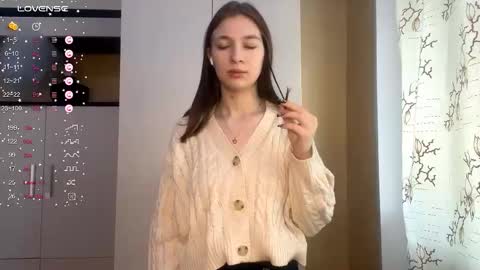 Snapshot of earlenehallett chatting on February 18, 2026, 4:52 am Kate online show from February 18, 2026, 4:52 am