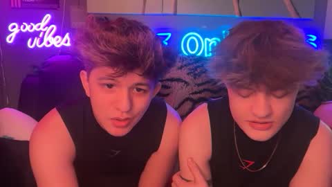 Snapshot of eastinwestin chatting on February 28, 2026, 8:37 am eastinwestin online show from February 28, 2026, 8:37 am