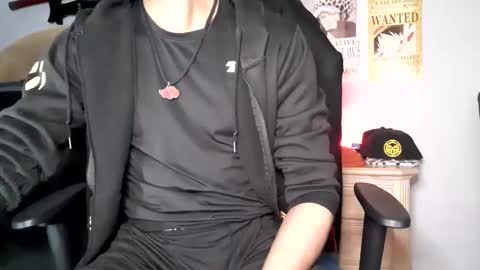 Snapshot of easybreezy20 chatting on May 8, 2026, 7:36 am TWITTER INSTAGRAM easybreezy20 ONLINE 1230 AM TO 7AM online show from May 8, 2026, 7:36 am
