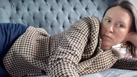 Snapshot of eatmypie69 chatting on September 11, 2025, 9:20 am Nadia Ferreira online show from September 11, 2025, 9:20 am