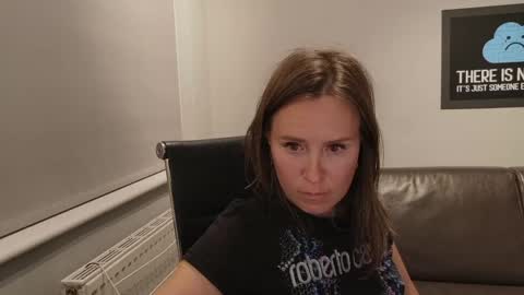 Nadia Ferreira  online show from May 21, 2026, 9:22 pm