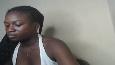 eatuupx online show from January 25, 2025, 11:44 am